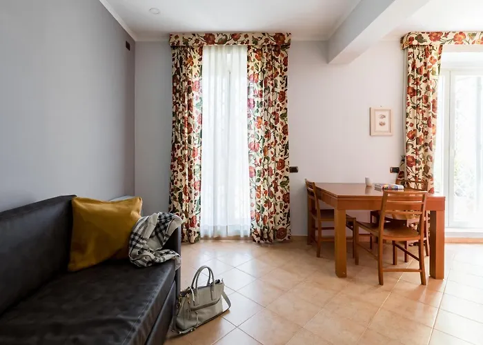 Crosti Apartment